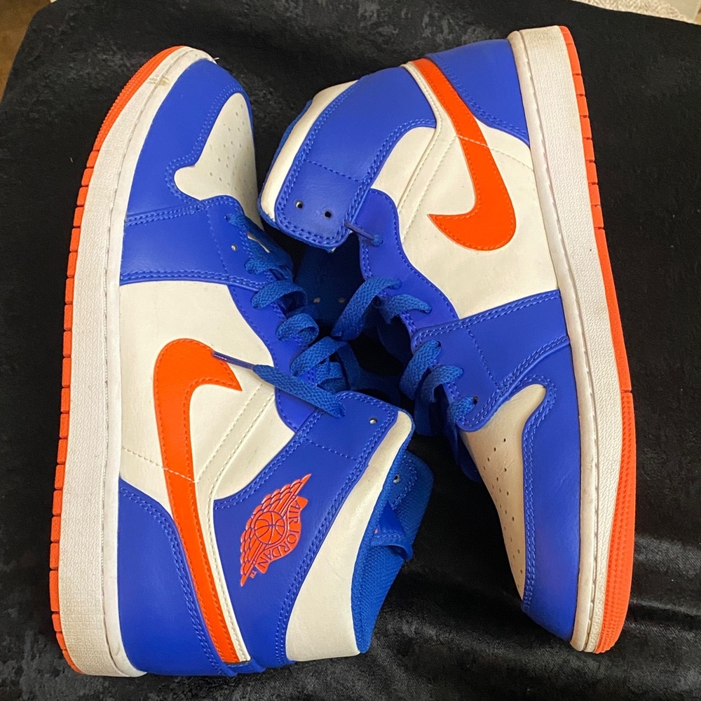 Jordan 1 MID